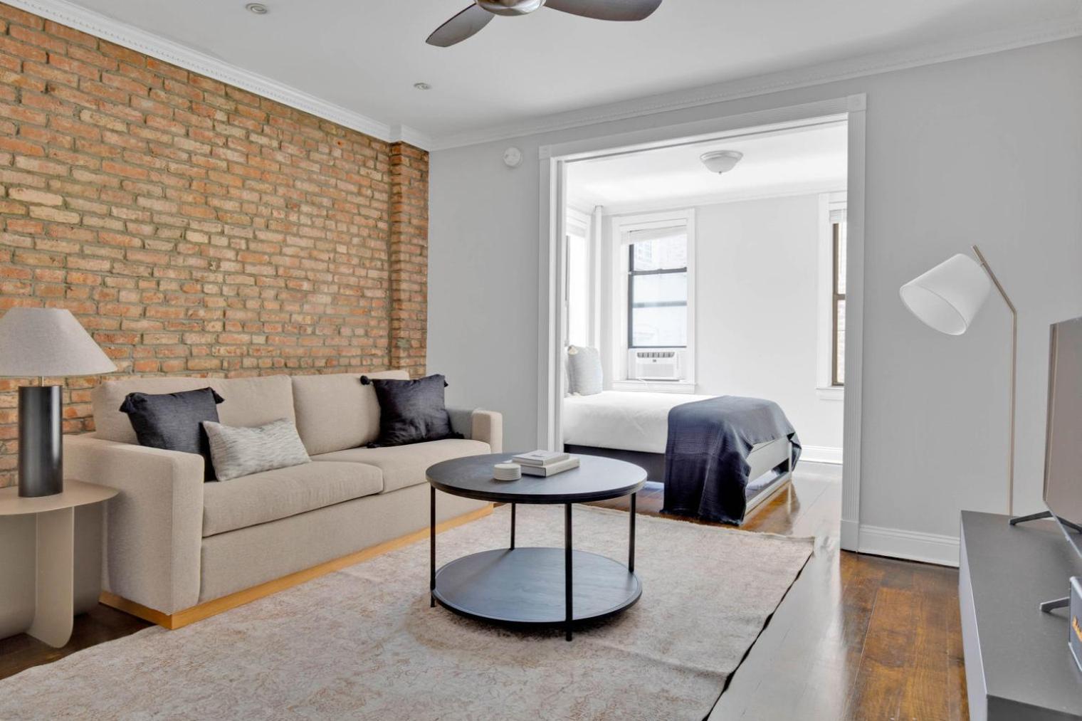 Hip W Village 1br W Wd Nr 1 Train Nyc-853 Apartment *